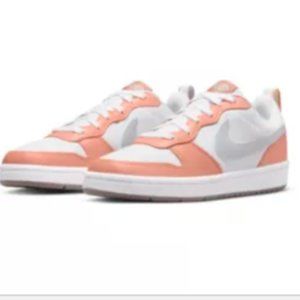 NIKE Girl's COURT BOROUGH LOW 2 SE1 size 5 Youth (NEW)